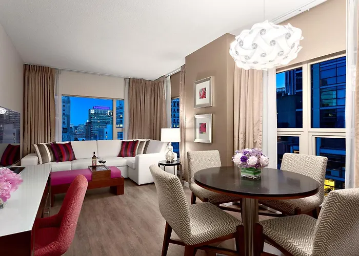 Auberge Vancouver Hotel