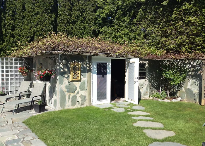 The Stone Hedge Bed And Breakfast